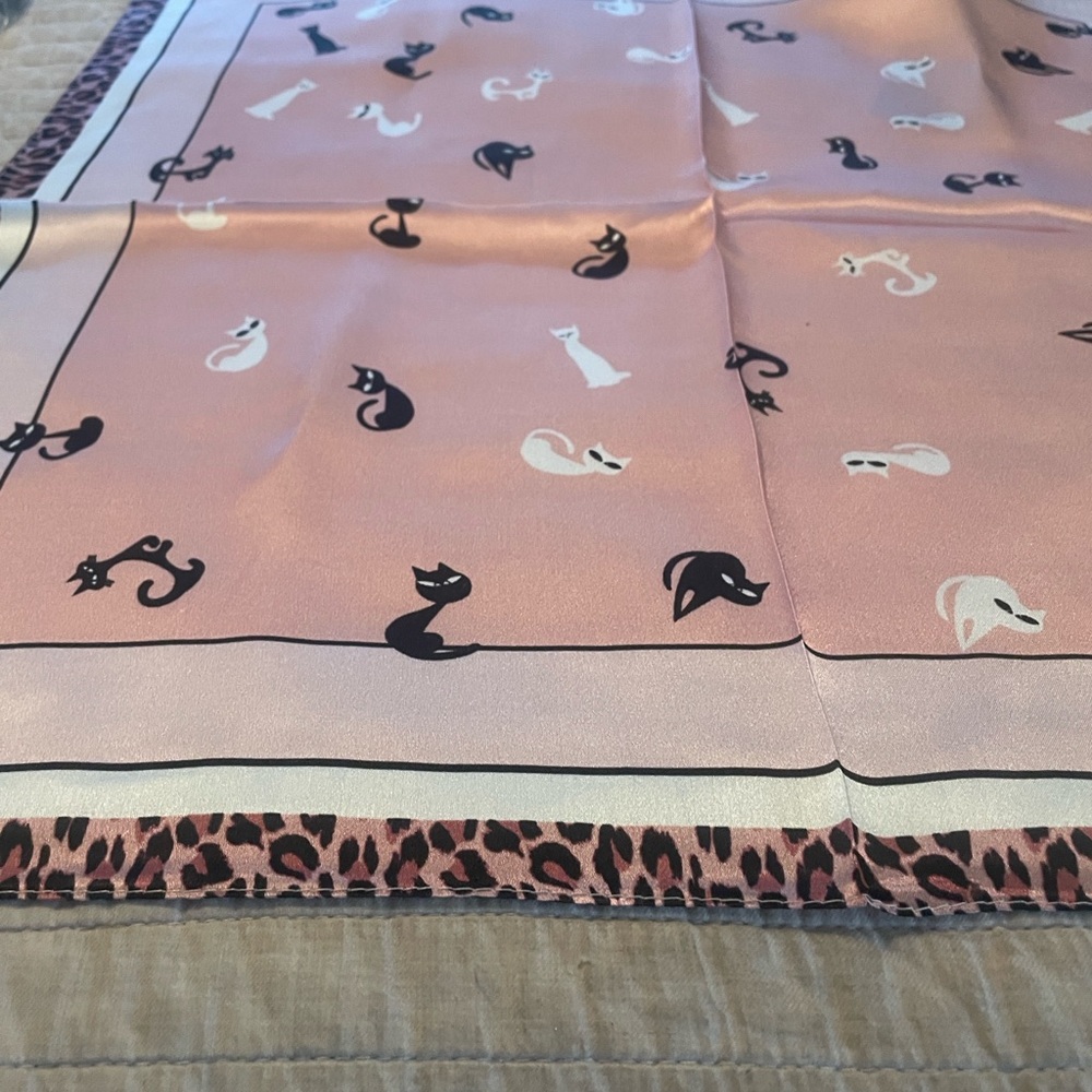 100% Silk Scarf SilkSilky Cats Leopard Print Border Square NWT - Picture 7 of 13